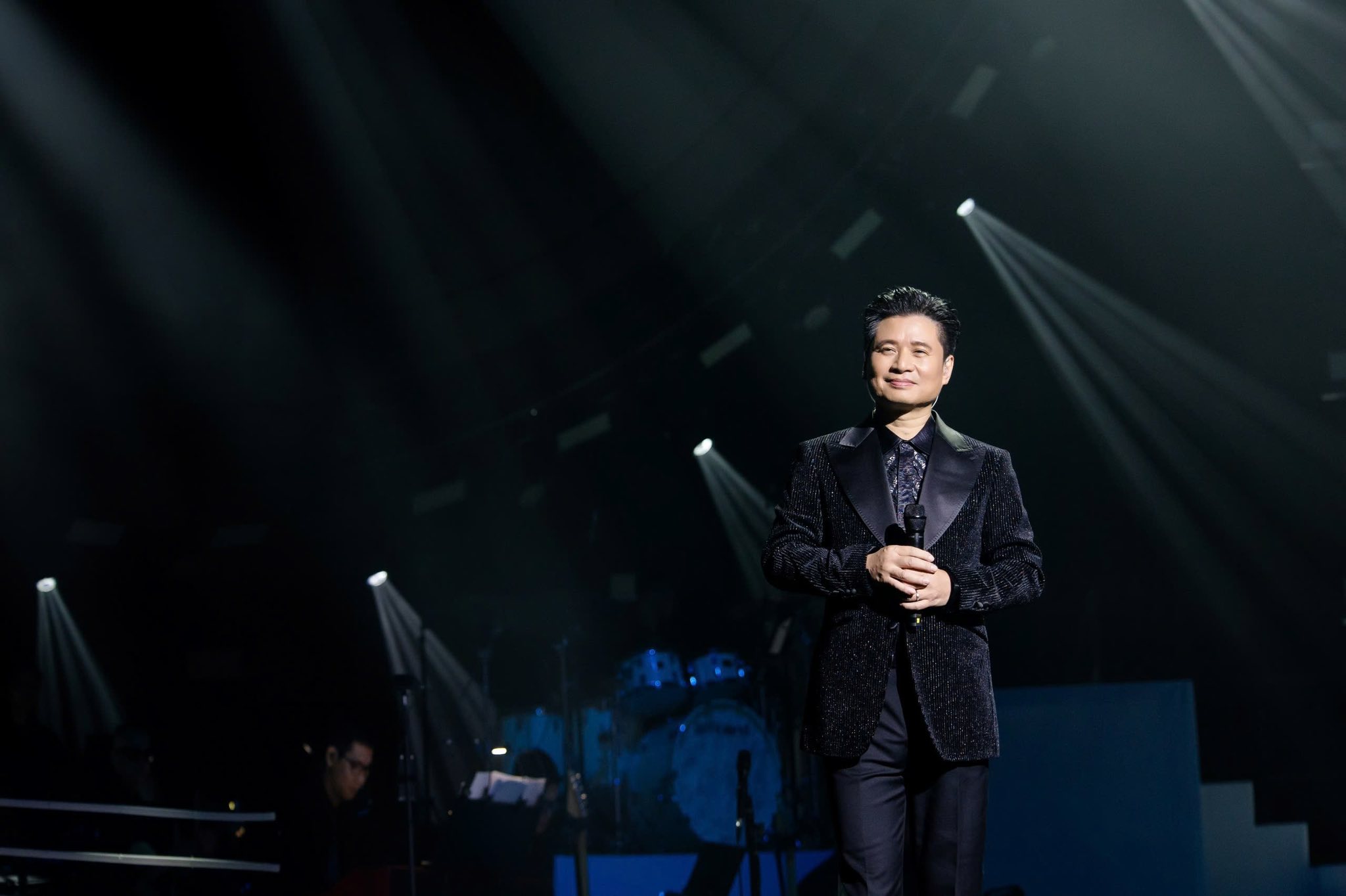 NSND Tấn Minh làm khách mời Liveshow Lân Nhã